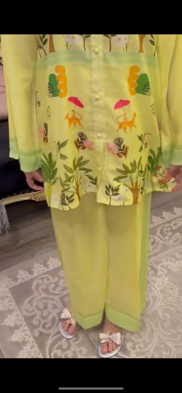 Tropical Safari - Image 3